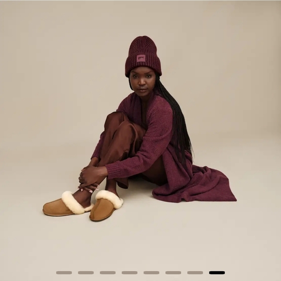 UGG Women's Scuffette II Soft & Cozy Slippers Chestnut, Style # W/1106872 Size 9 - Picture 5 of 12